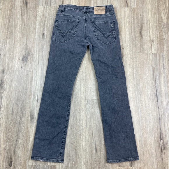 Women’s Volcom Nova Modern Straight Fit Cropped Jeans - Picture 2 of 8